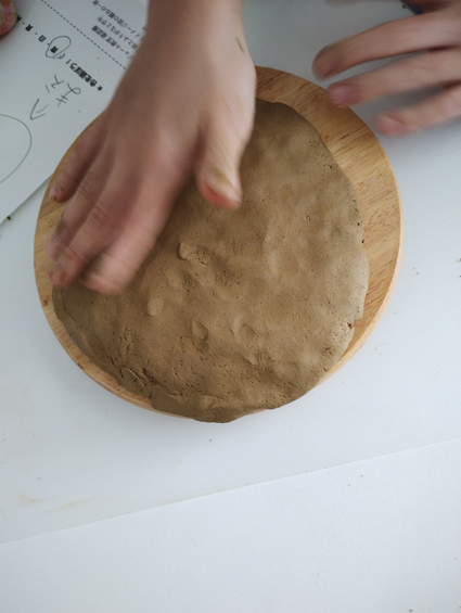 出張陶芸体験の様子1