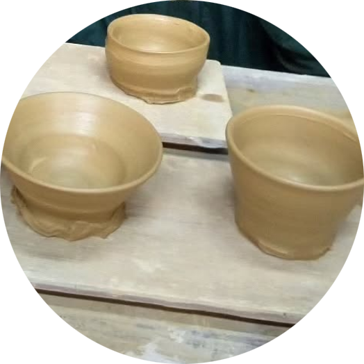 お客様ろくろ体験の作品：インスタグラムより