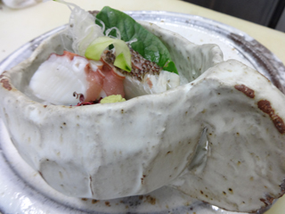 白マット　料理：造り 広島産天然鯛とたこ
